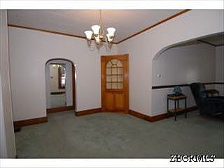 4th image of 239 Gray St