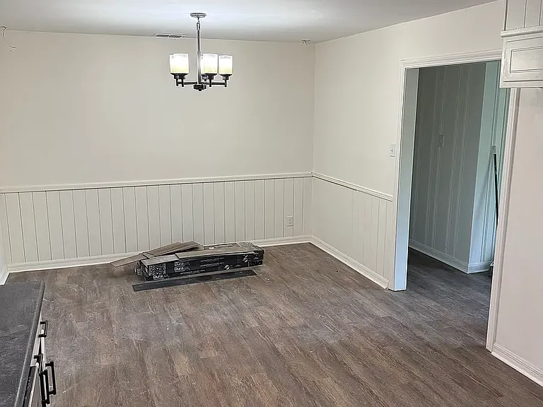 5944 Harmon Ln — Photo 6