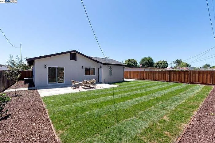 40186 Barbara St — Photo 14