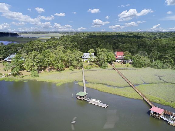5th image of 8244 Crooked Creek Ln