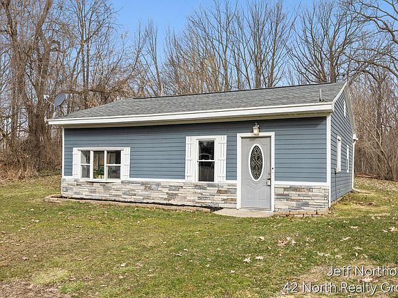 2nd image of 11769 Old Belding Rd NE