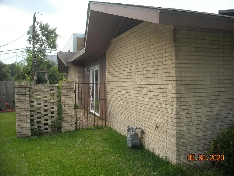 10331 W Almond Dr — Photo 4