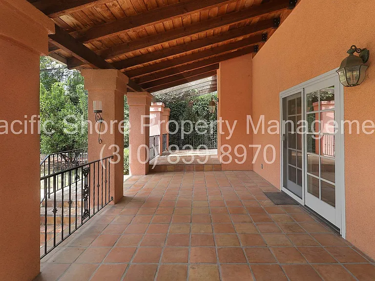1229 Geneva St — Photo 33