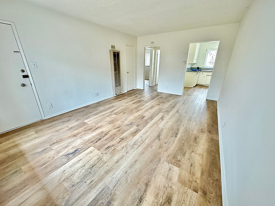1st image of 234 W Elm Ave #C