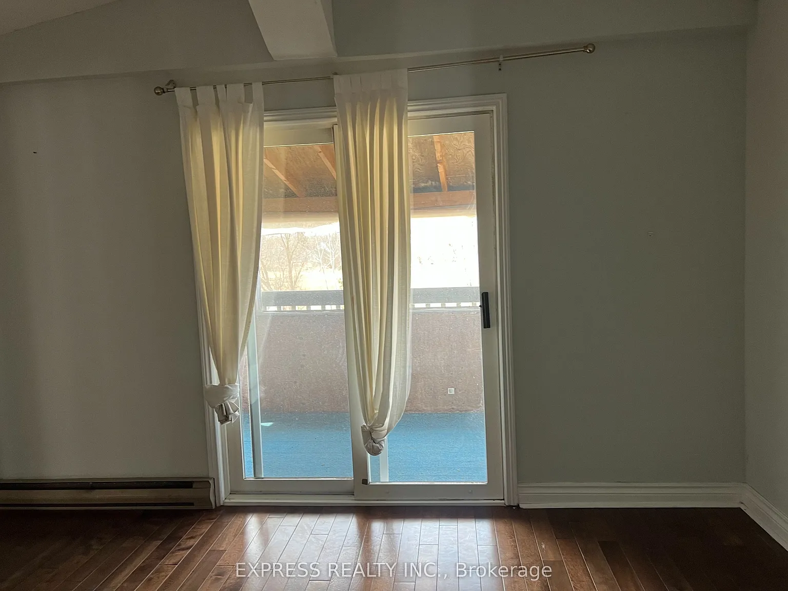 6 bed, $3,500 — Photo 4