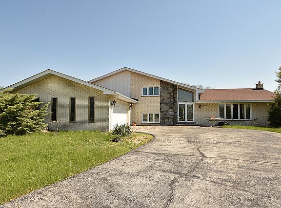 2nd image of 15115 Narcissus Ct