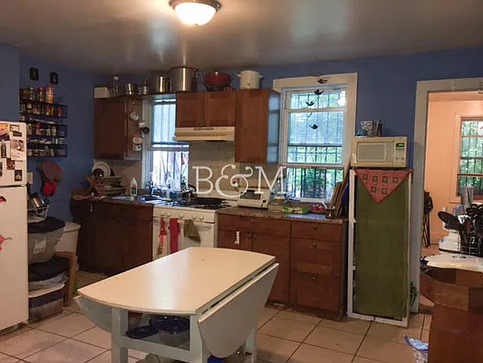 Rented by Brick&Mortar | media 10