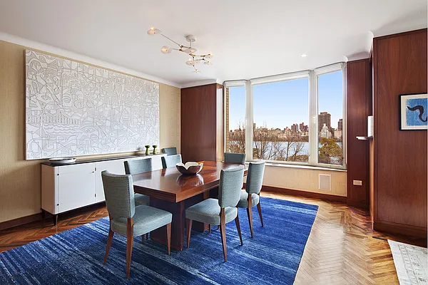 Sold by Stribling | media 17