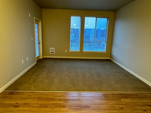 4th image of 961 10th Pl NE Unit 107