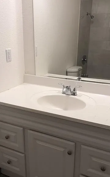 12349 Oxnard St — Photo 14