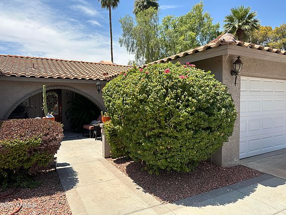 3rd image of 2557 W LAGUNA AZUL Avenue