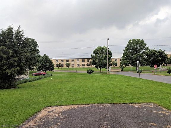 2nd image of 428 Linden Ave