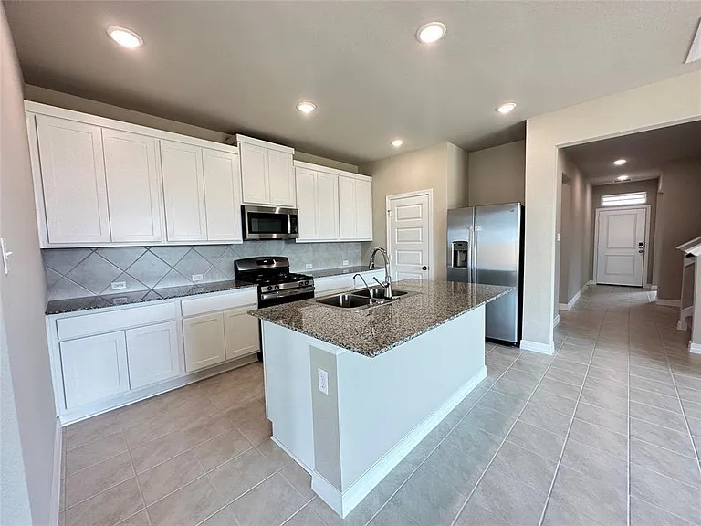 7239 Grand Mason Dr — Photo 5