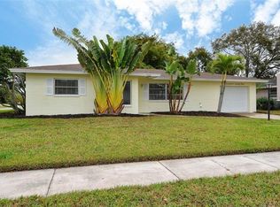 6723 Half Moon Dr, Sarasota, FL 34231