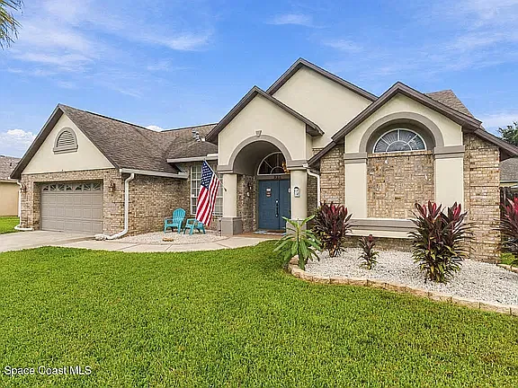 4 bed, 1918 sqft, $3,000 — Photo 2