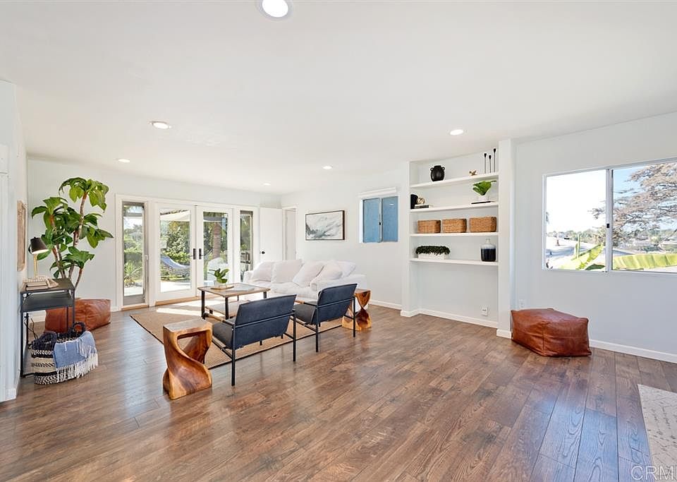 1st image of 4092 Vista Grande Dr