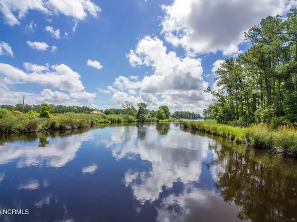 13 & 14 Northwater Court, Belhaven, NC 27810
