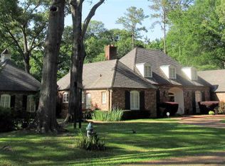 11 Fatherland Rd, Natchez, MS 39120