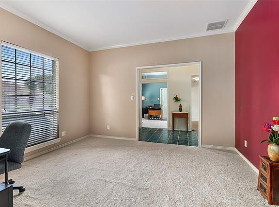 4th image of 1213 Donegal Ln