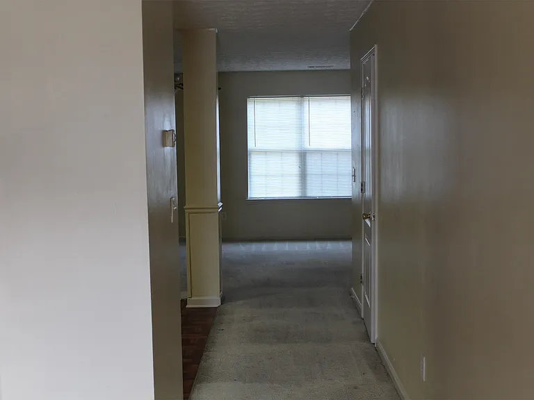 672 Georgetown Ct — Photo 11