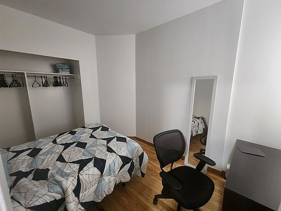 5th image of 967 Columbus Ave #6A