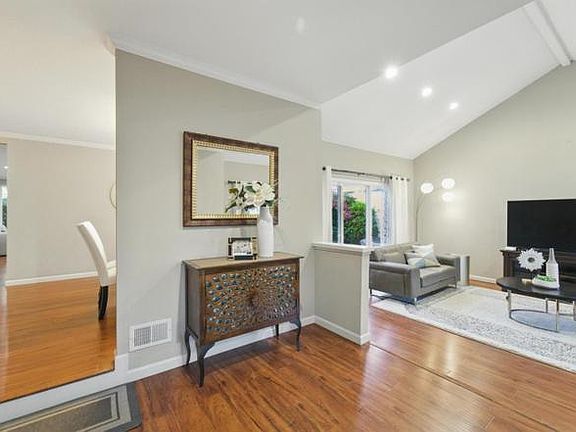 5th image of 3821 Abbey Ct