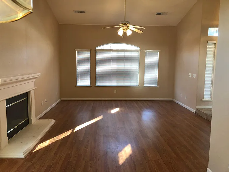 2771 E Shea Dr — Photo 5