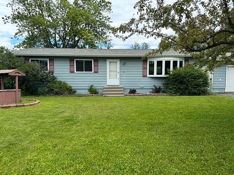 1st image of 706 16th St E