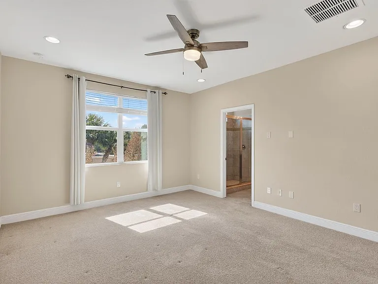 1609 NW Cataluna Cir — Photo 16