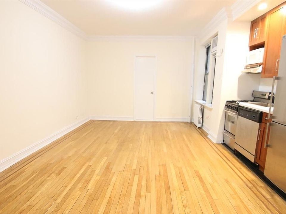 1st image of 214 E 50th St #2C