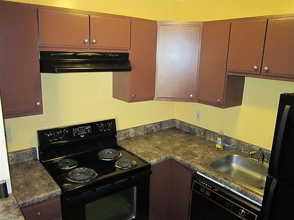 4th image of 1358 Bradley Dr