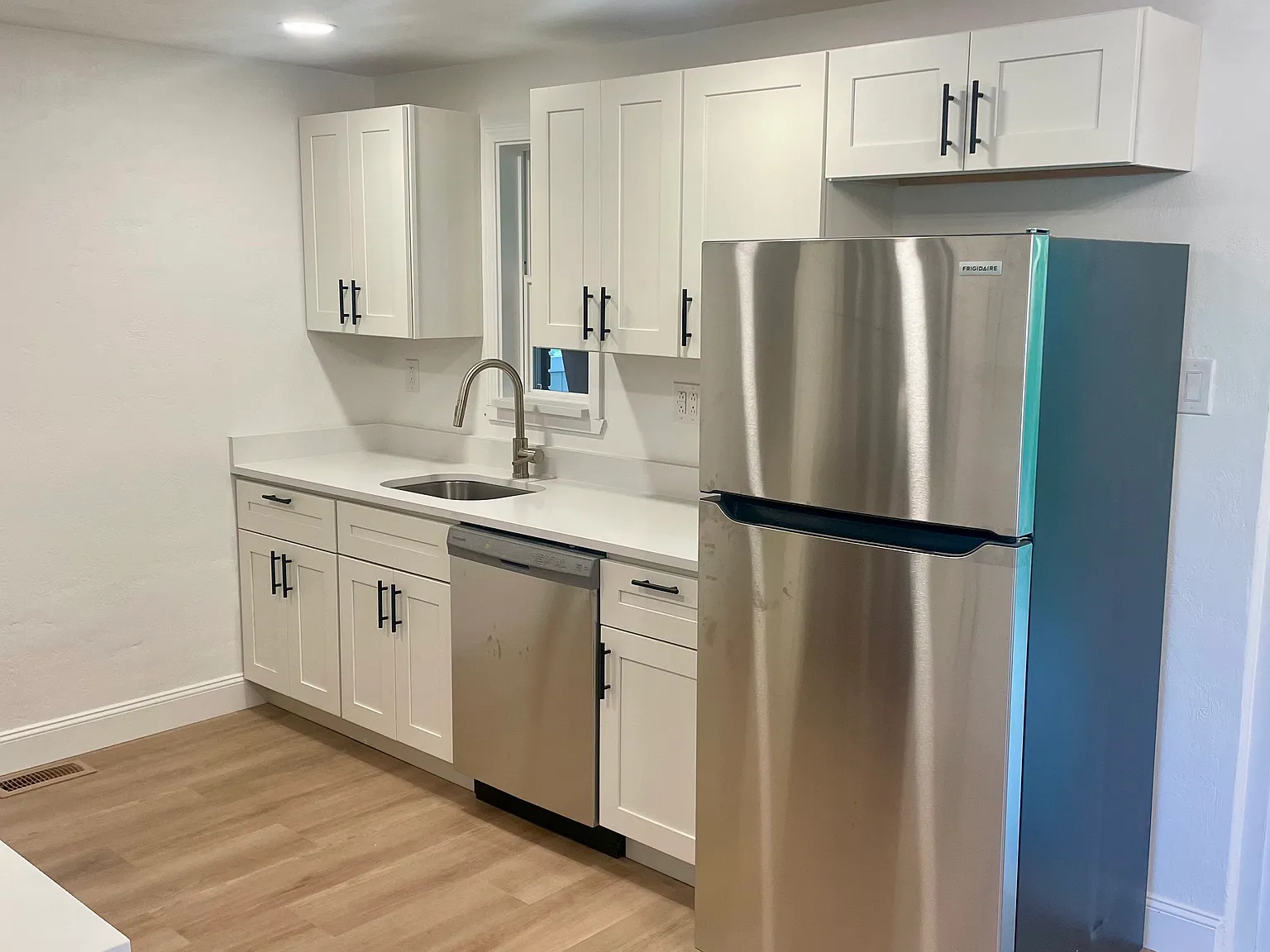 2045 Fairland St — Photo 3