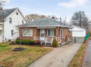 901 Indian Trl, Akron, OH 44314