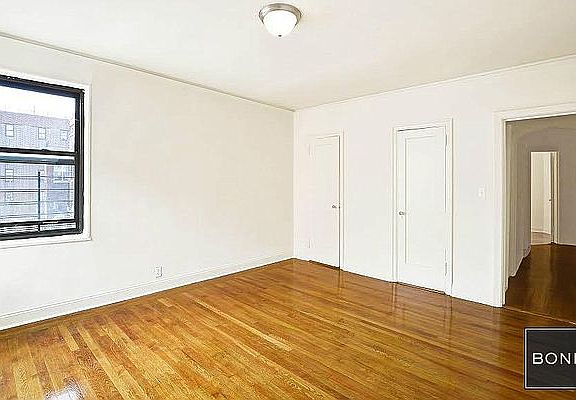 3rd image of 145 Seaman Ave APT 3D