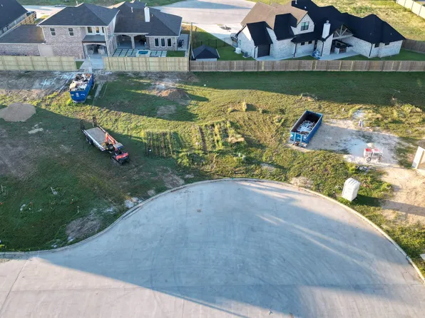 1457 Augustine Ave, Port Neches, TX 77651