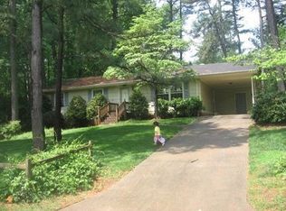 1022 Winwood Dr, Cary, NC 27511