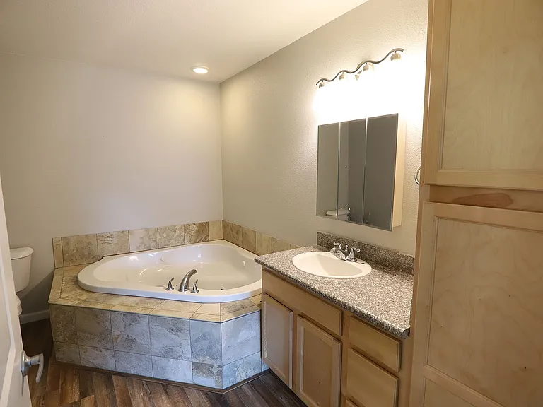 810 Pinyon Pl — Photo 16