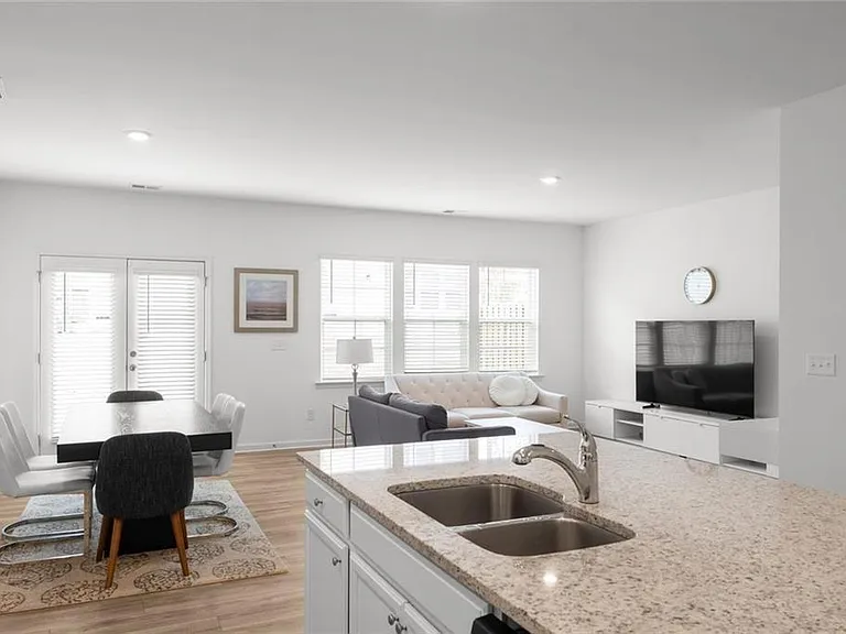 1923 Frisco Way — Photo 11