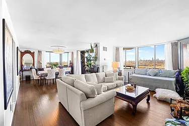 2005 Harmon Cove Tower