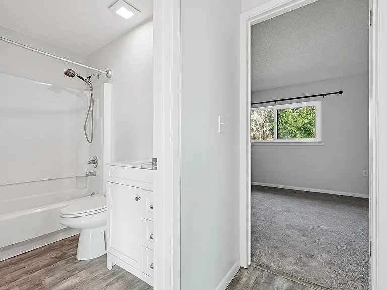 7 Marina Cove Dr — Photo 32