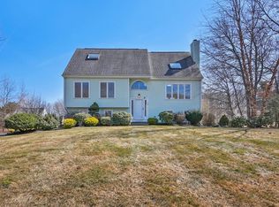 48 Wildflower Dr, Sutton, MA 01590