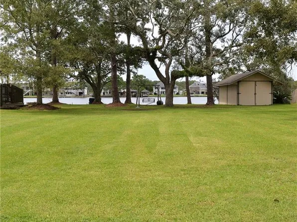 3023 S Palm Dr, Slidell, LA 70458