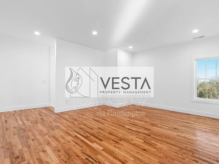 510 Deaverview Rd — Photo 8