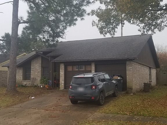 2nd image of 17707 Autumn Hills Dr