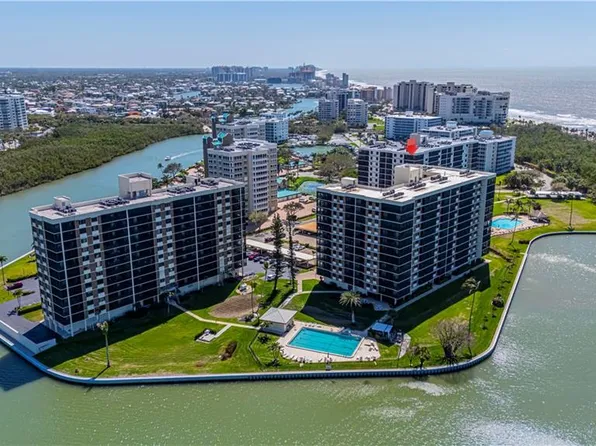 15 Bluebill AVE #803, NAPLES, FL 34108