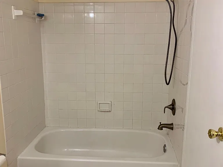 7401 Westlake Ter #610 — Photo 28