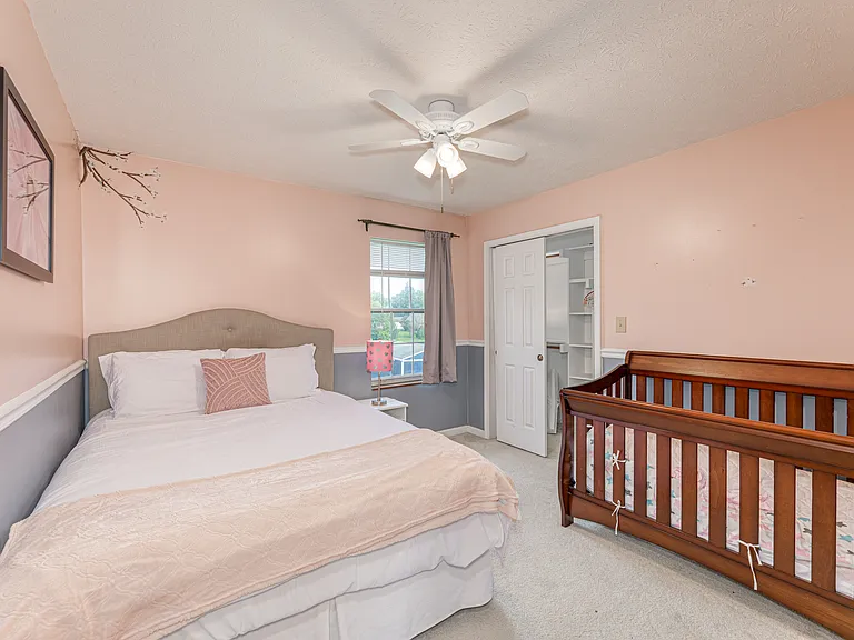 7555 Crickwood Ln — Photo 19
