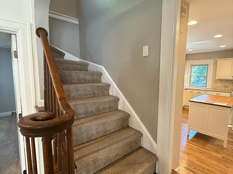 2629 E Broad St — Photo 40