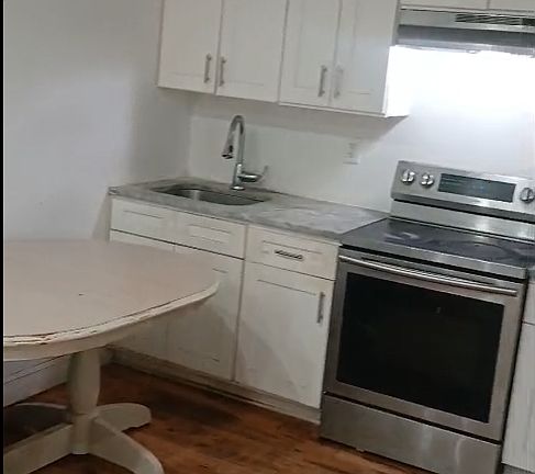 2nd image of 401 Beach 30 St #2
