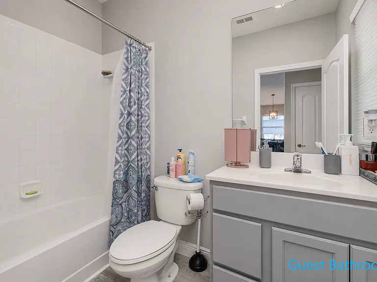 1040 Venetian Dr #201 — Photo 17